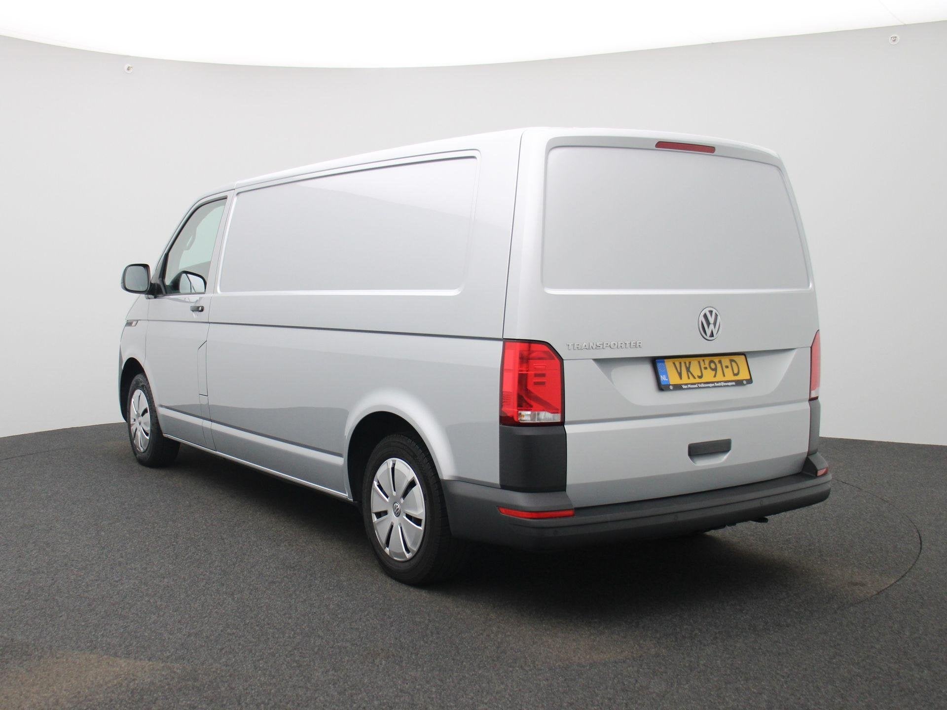 Volkswagen Transporter 2.0 TDI L2H1 150PK | Multifuntioneel, Voorwielaandrijving, 12 maanden, Stof, Gebruikt