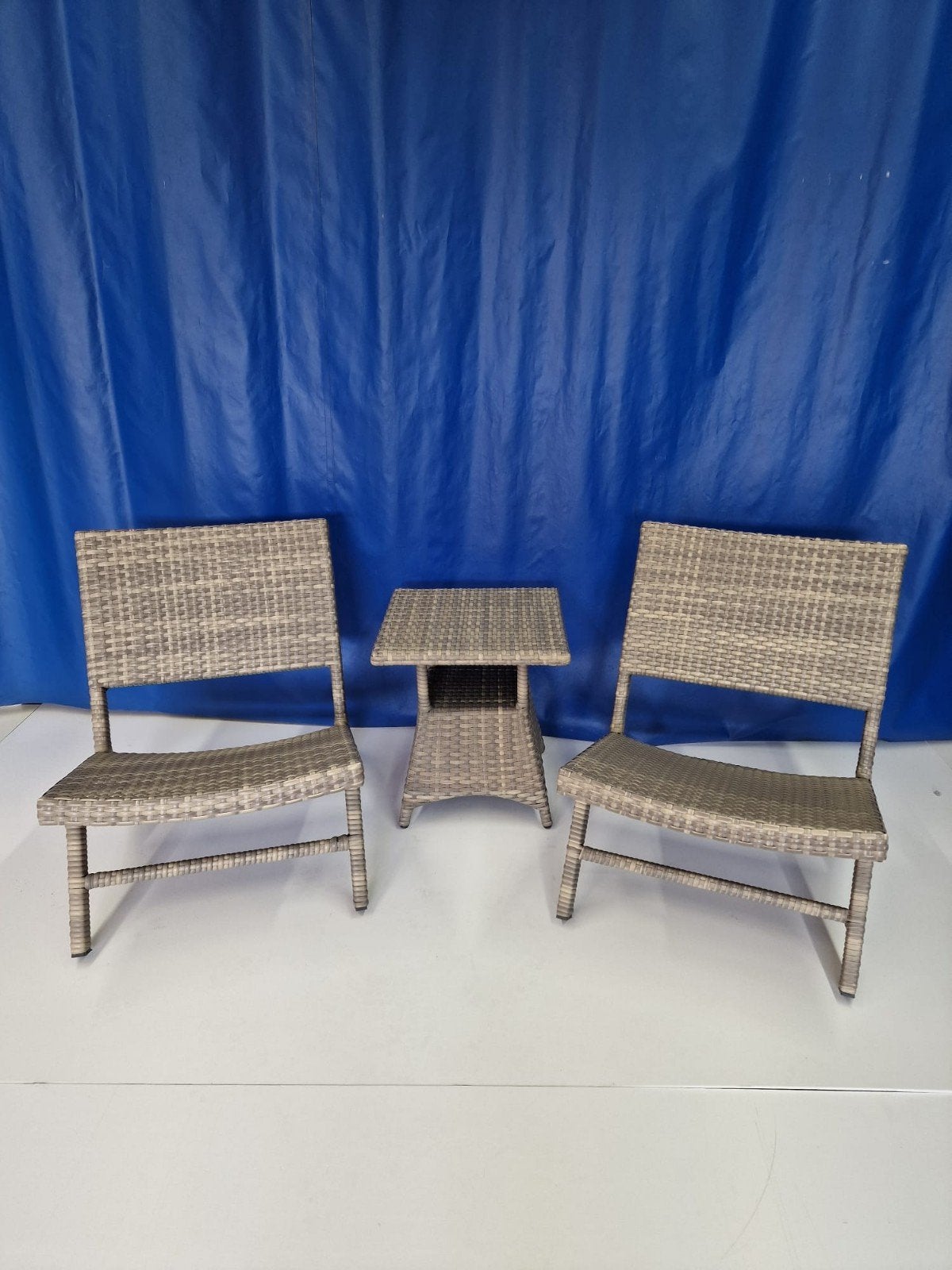 Tuinset: 2 stoelen en tafeltje, Tuin en Terras, Bijzettafel, Nieuw, Wicker, Tuinset