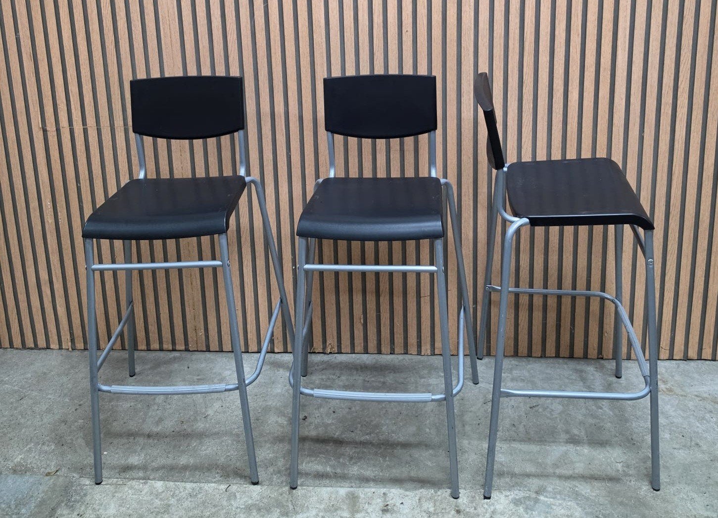 10 x barkrukken zwart bar krukken barstoelen cafe kantine, 5 krukken of meer, Ophalen of Verzenden, Zo goed als nieuw, 60 tot 90 cm