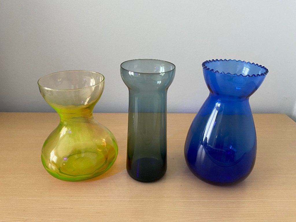 3 hyacintglazen/ bollenvazen amber met URANIUM en blauw, Verzenden