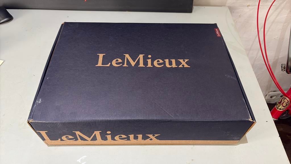 LeMieux paard rijlaarzen mt 34, Dieren en Toebehoren, Paardrijkleding, Kinderen, Dressuur, Ophalen of Verzenden, Zo goed als nieuw