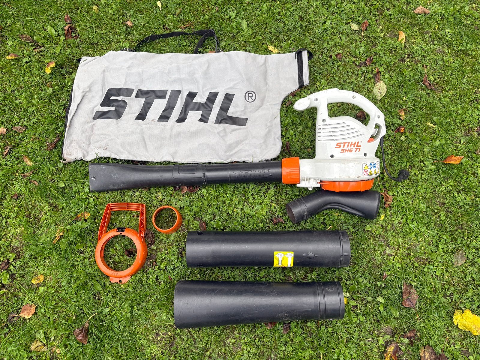 Stihl SHE 71 bladblazer en bladzuiger, Ophalen, Gebruikt, Met opvangzak, Handgedragen