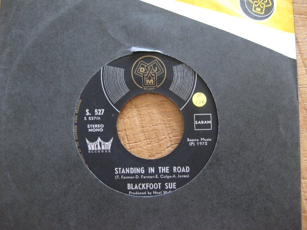 Vinyl single Blackfoot Sue   "Standing in the road", Ophalen of Verzenden, Gebruikt, Pop