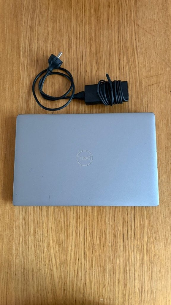 Dell Latitude 5520 i5 15,6" + oplader, Ophalen, Gebruikt, 2 tot 3 Ghz, 512 GB