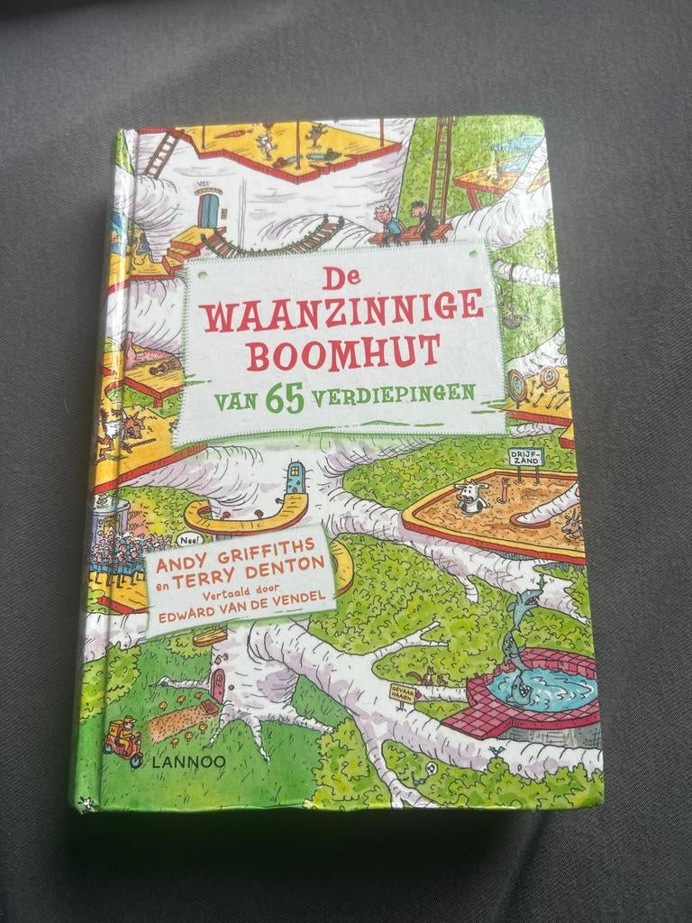 De waanzinnige boomhut van 65 verdiepingen, Boeken, Ophalen of Verzenden, Zo goed als nieuw