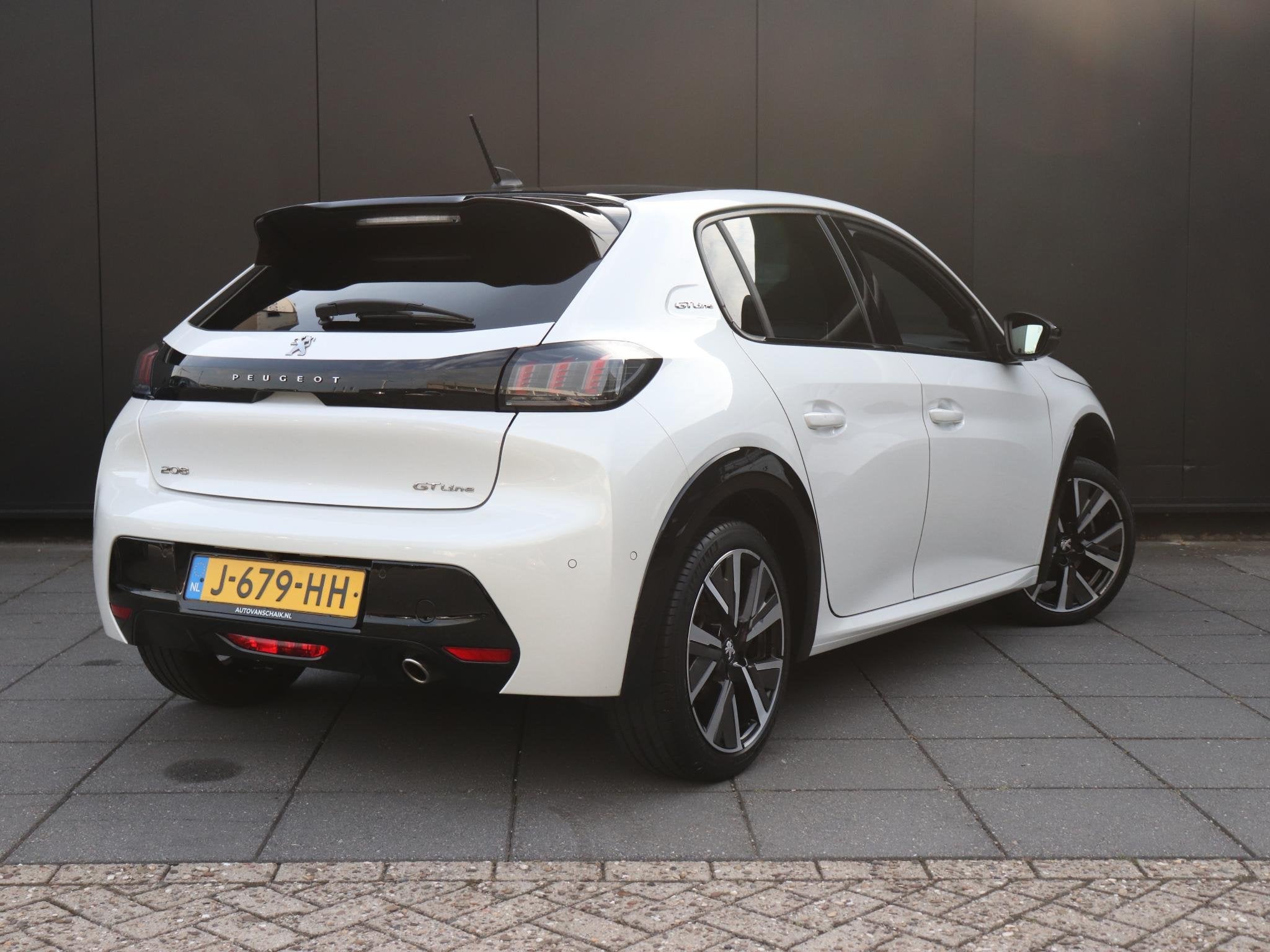 Peugeot 208 1.2 PureTech GT-Line PANODAK | APPLE CARPLAY | S, Auto's, Gebruikt, Euro 6, Leder en Stof, 3 cilinders