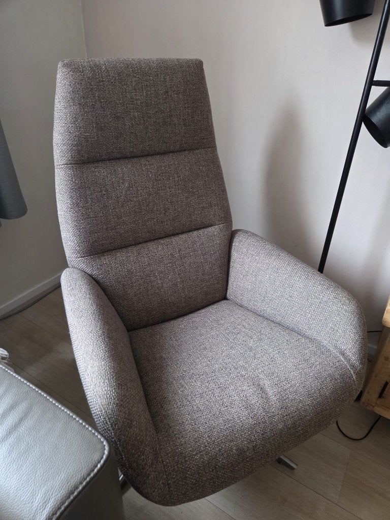 Mooie draaifauteuil/ zitstoel, Ophalen, 75 tot 100 cm, Zo goed als nieuw, Modern/klassiek