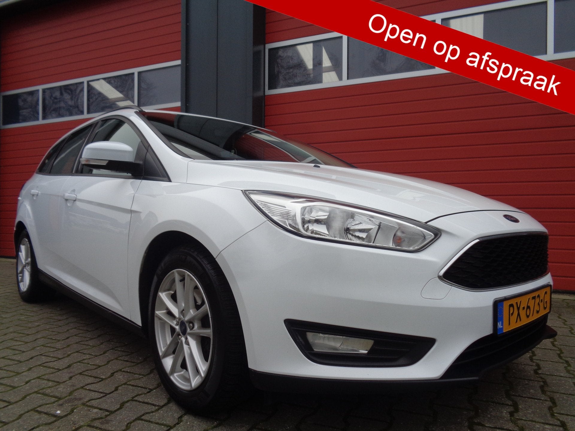 Ford FOCUS Wagon 1.5 TDCI Lease Edition 120pk Navi Clima Cru, Auto's, Gebruikt, 4 cilinders, Wit, Origineel Nederlands