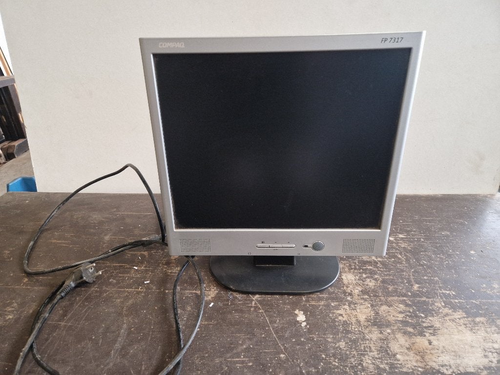 Compaq FP 7317 monitor 3 stuks beschikbaar, Computers en Software, Monitoren, Gebruikt, Compaq, Ophalen of Verzenden, Overige typen