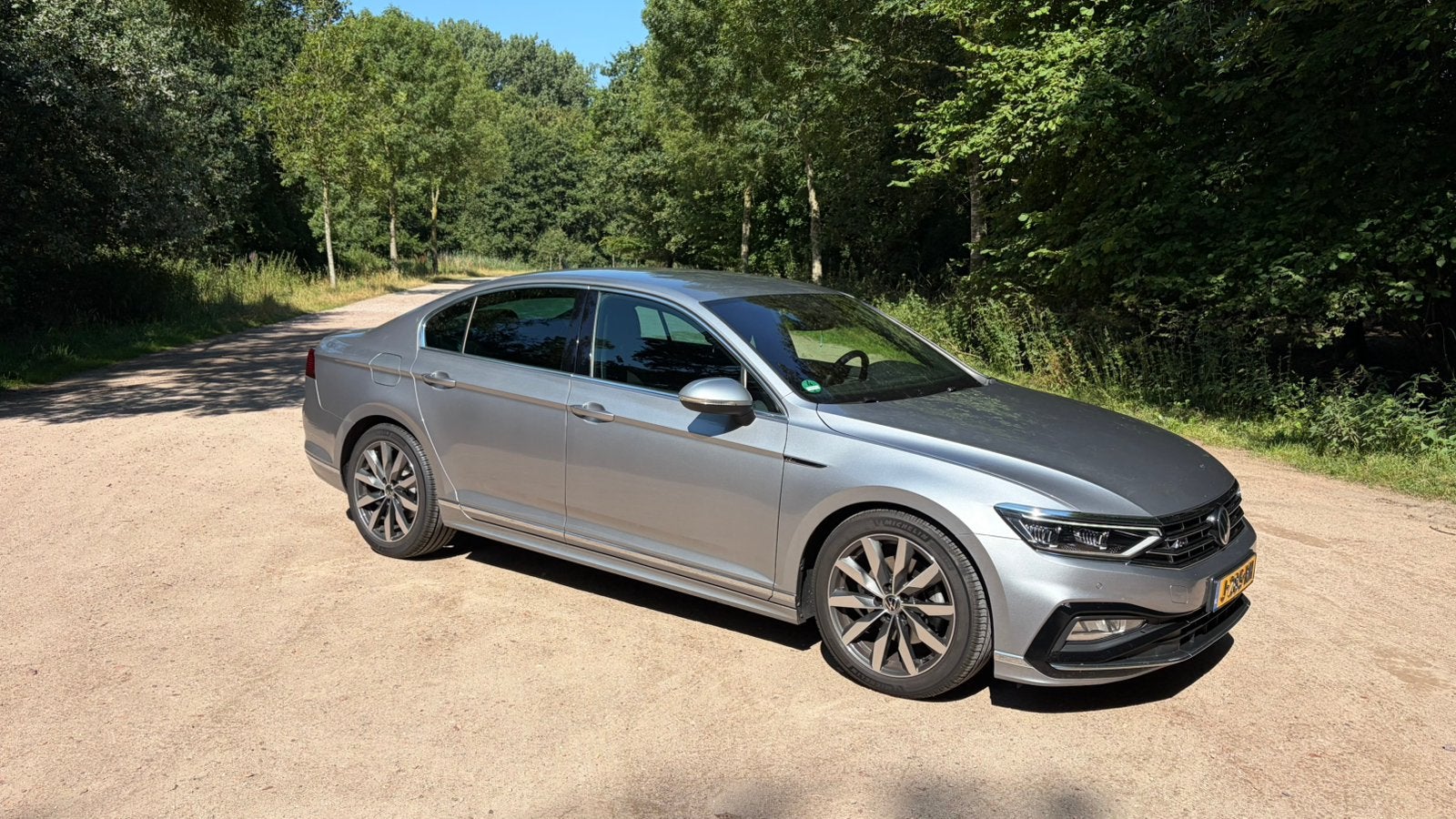 Volkswagen Passat 1.5 TSI R-Line Business plus, Auto's, Volkswagen, 1498 cc, 150 pk, Origineel Nederlands, Particulier