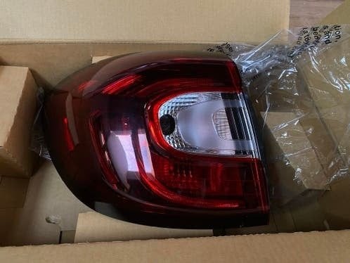 Achterlicht Renault Captur LA - Nieuw in doos, Renault, Nieuw, NVT, Ophalen of Verzenden