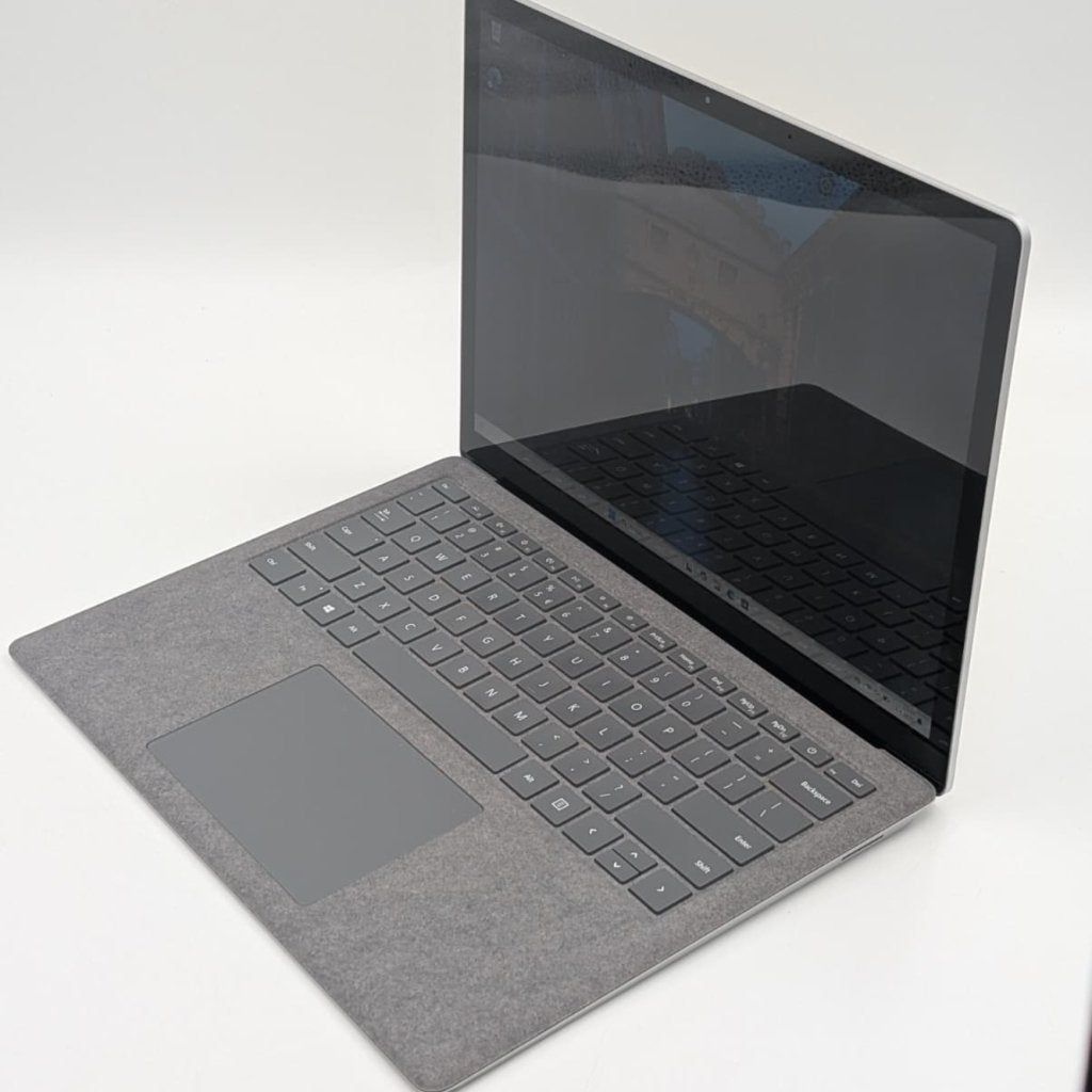 Microsoft Surface 3 laptop i5 10th Gen 128GB - Grade A-, Microsoft, Zo goed als nieuw, Support@microsoft.com, Microsoft Corporation
One Microsoft Way
Redmond, WA 98052-6399
USA