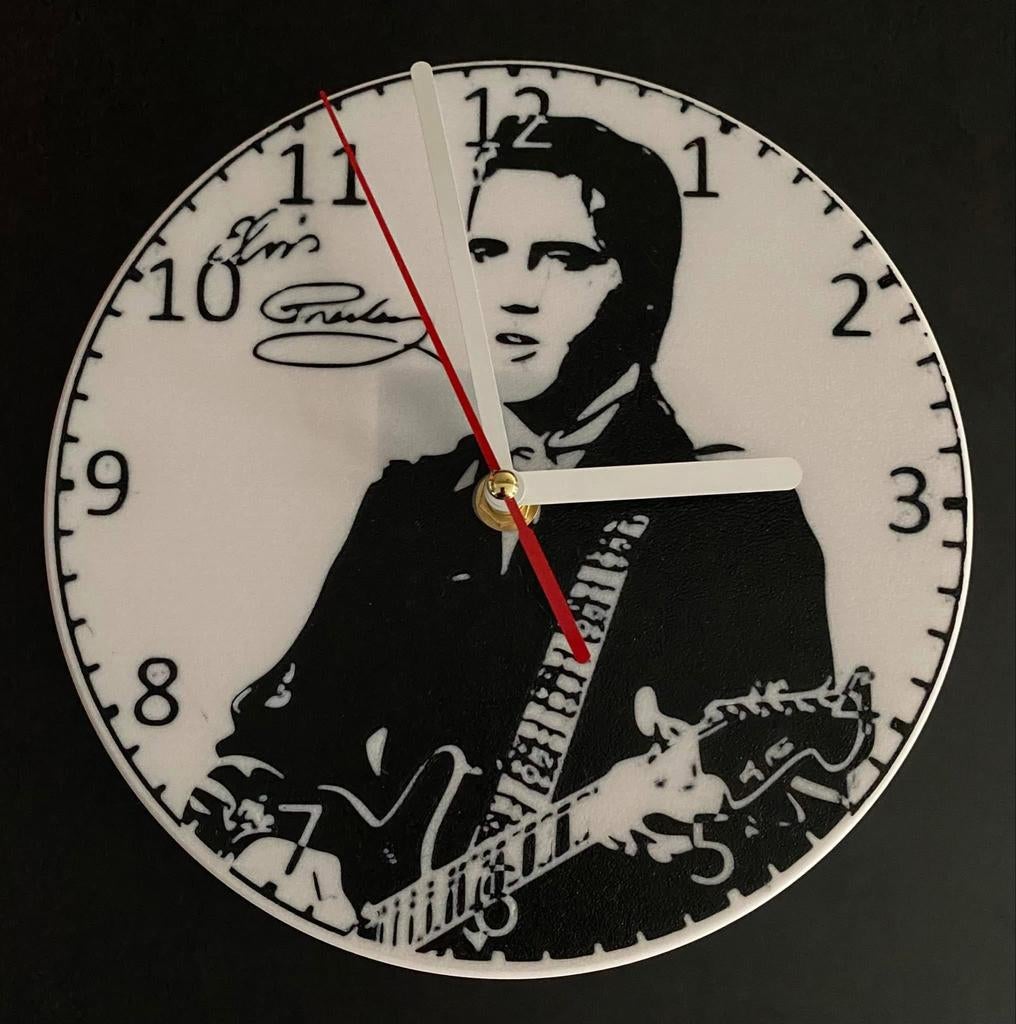 Elvis Presley Wandklok - Uniek Design voor Fans, Ophalen of Verzenden, Zo goed als nieuw, Wandklok