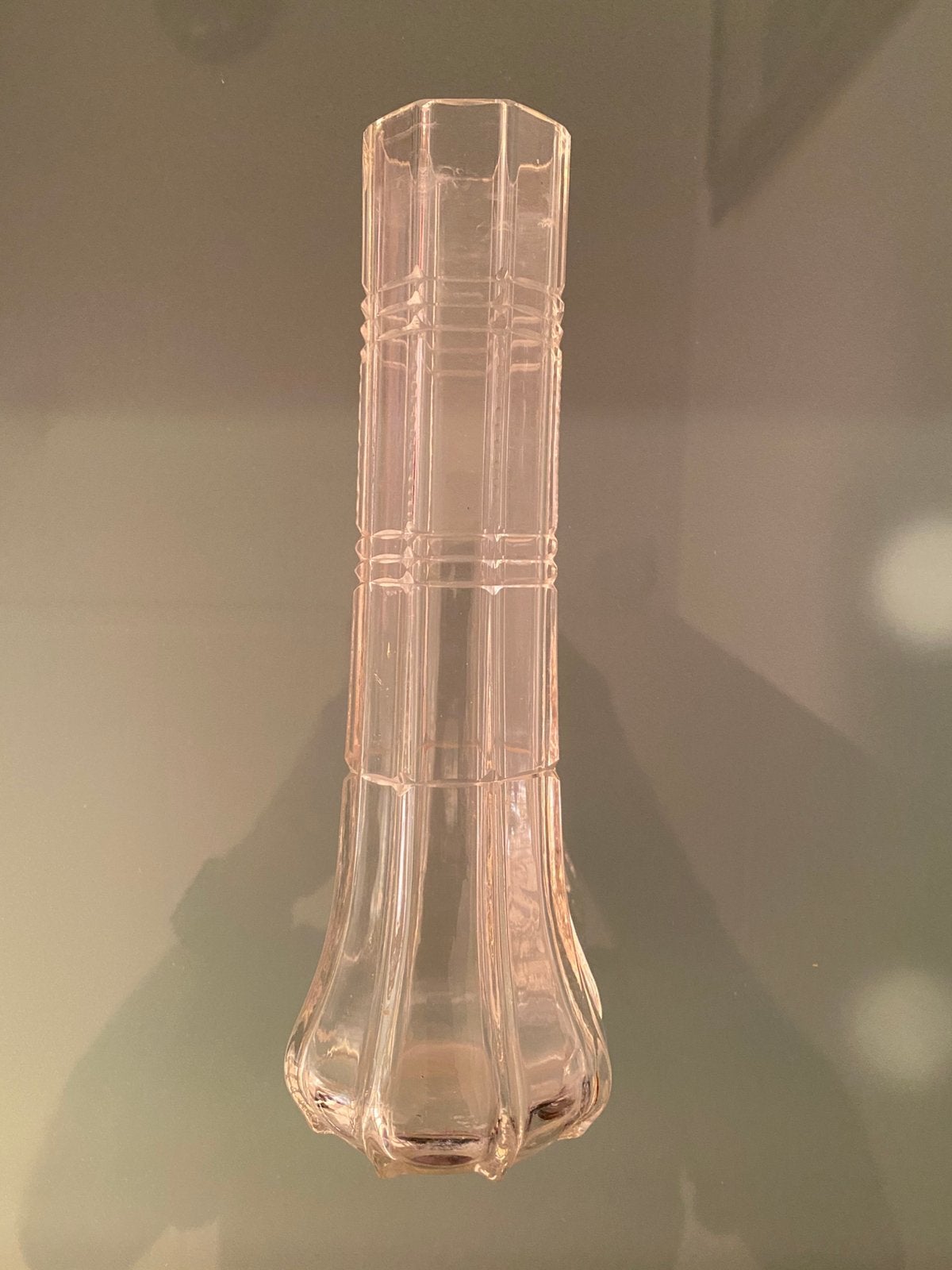 ART DECO SOLIFLEURVAASJE VAN CRISTAL D’ARQUES (21cm)., Huis en Inrichting, Ophalen of Verzenden, Zo goed als nieuw, Glas