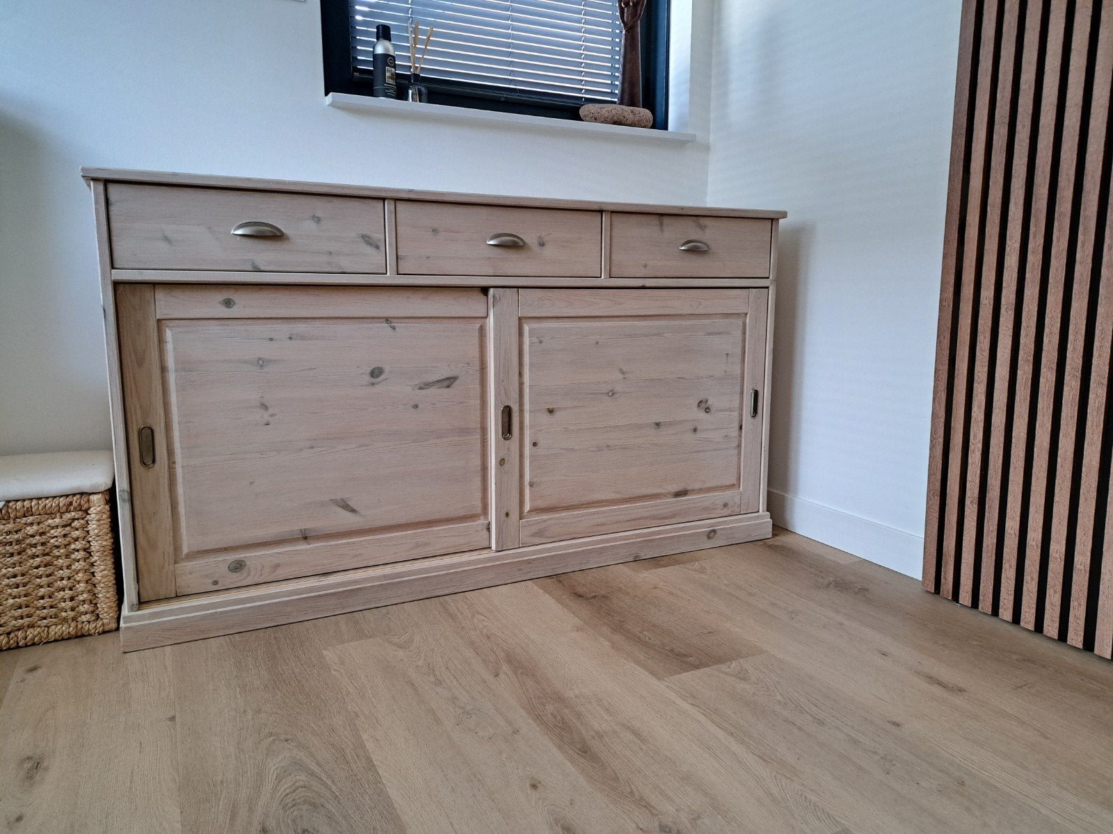 Houten kast, grenen whitewash B143,5 x D45 x H, Huis en Inrichting, Kasten | Dressoirs, Ophalen, Gebruikt, 100 tot 150 cm, Grenenhout