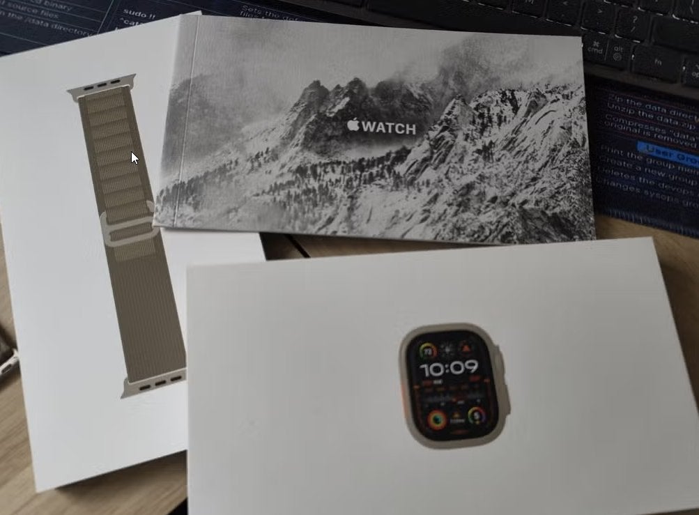 tekoop Apple Watch Ultra 2 49 mm, Verzenden, IOS, Zo goed als nieuw, Waterdicht