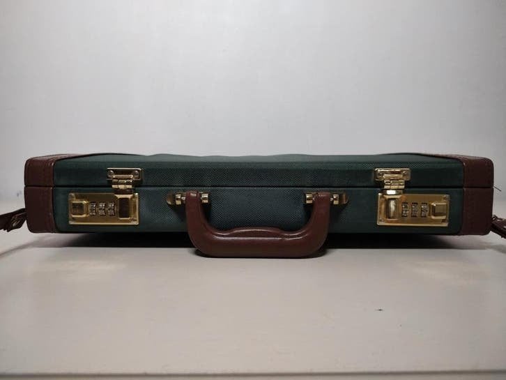 K626 BULAGGI kantoorkoffer kunstleder groen-bruin smal model, 2e hands, Bruin, Overige typen, Zo goed als nieuw
