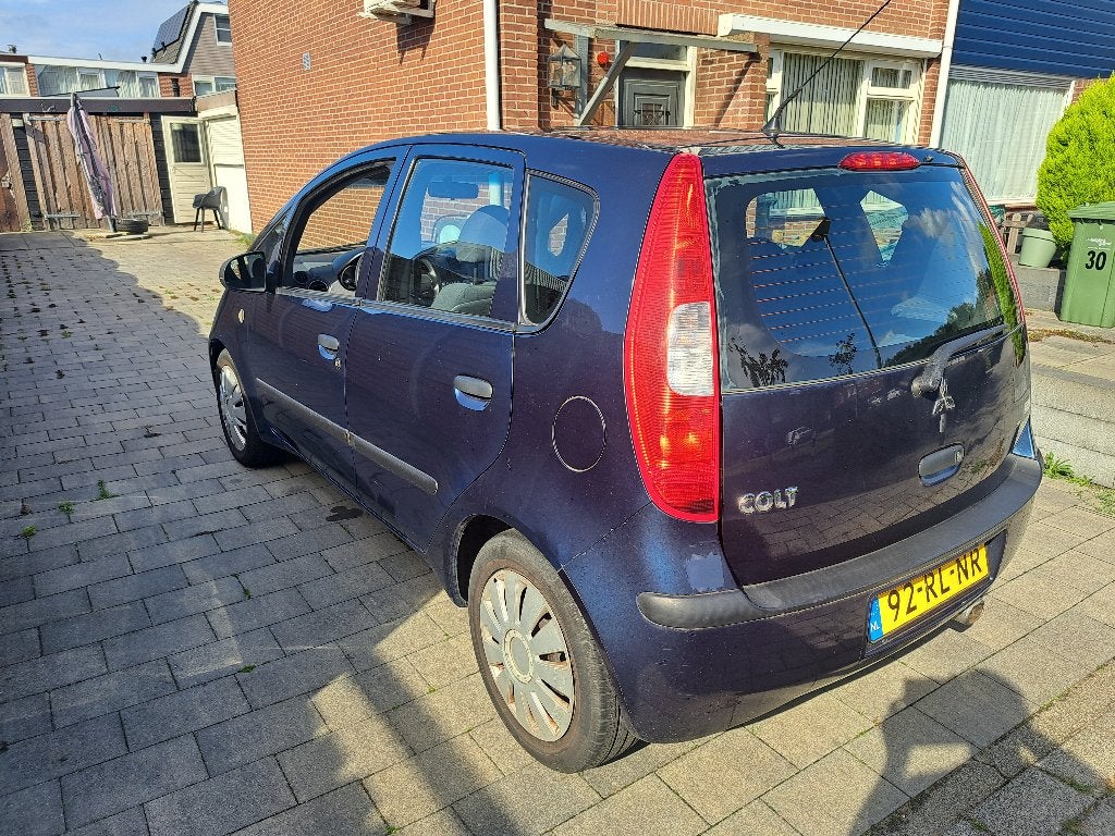 Mitsubishi Colt 1.5 CZ5 2005 Blauw, Auto's, Voorwielaandrijving, 40 €/maand, 4 cilinders, 965 kg