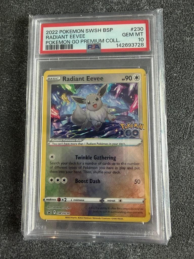 Radiant Eevee Swsh230 Pokémon Promo Graded PSA 10, Ophalen of Verzenden, Zo goed als nieuw