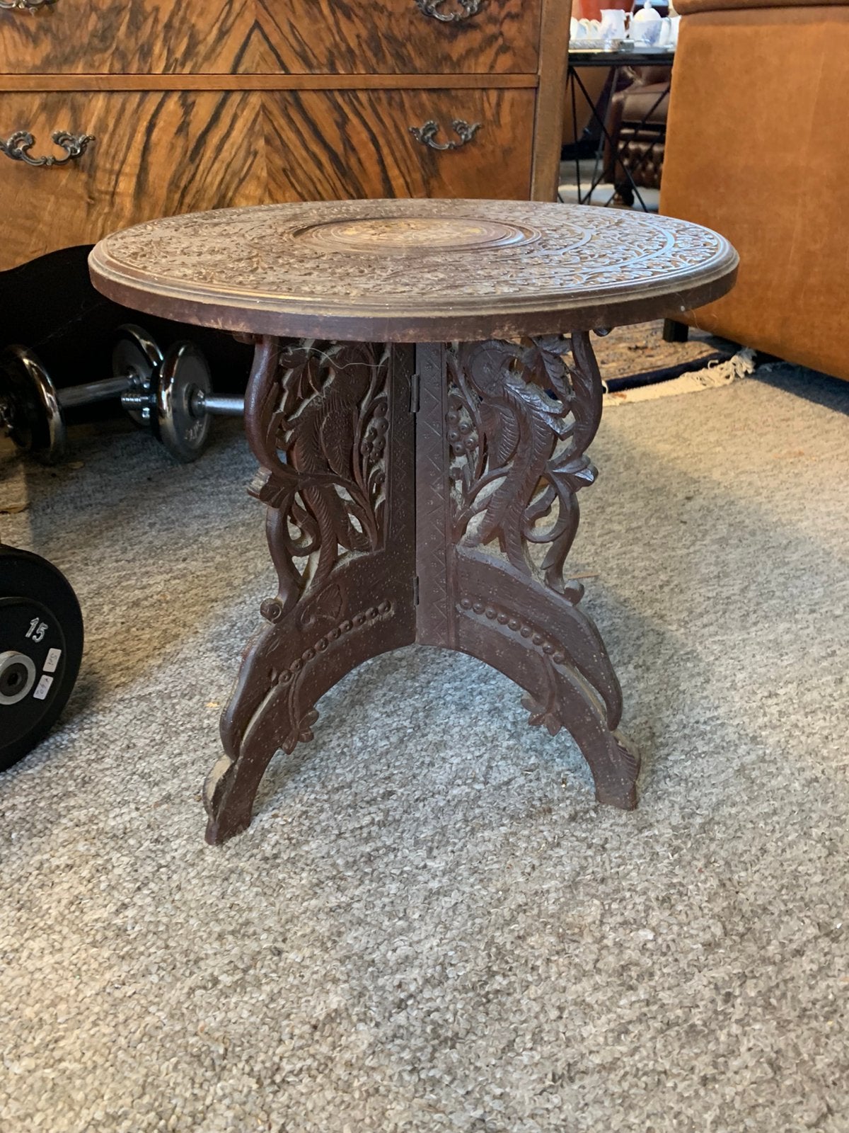 antiek, handgesneden houten bijzettafeltje Anglo-Indische, Verzenden, Rond, Minder dan 55 cm