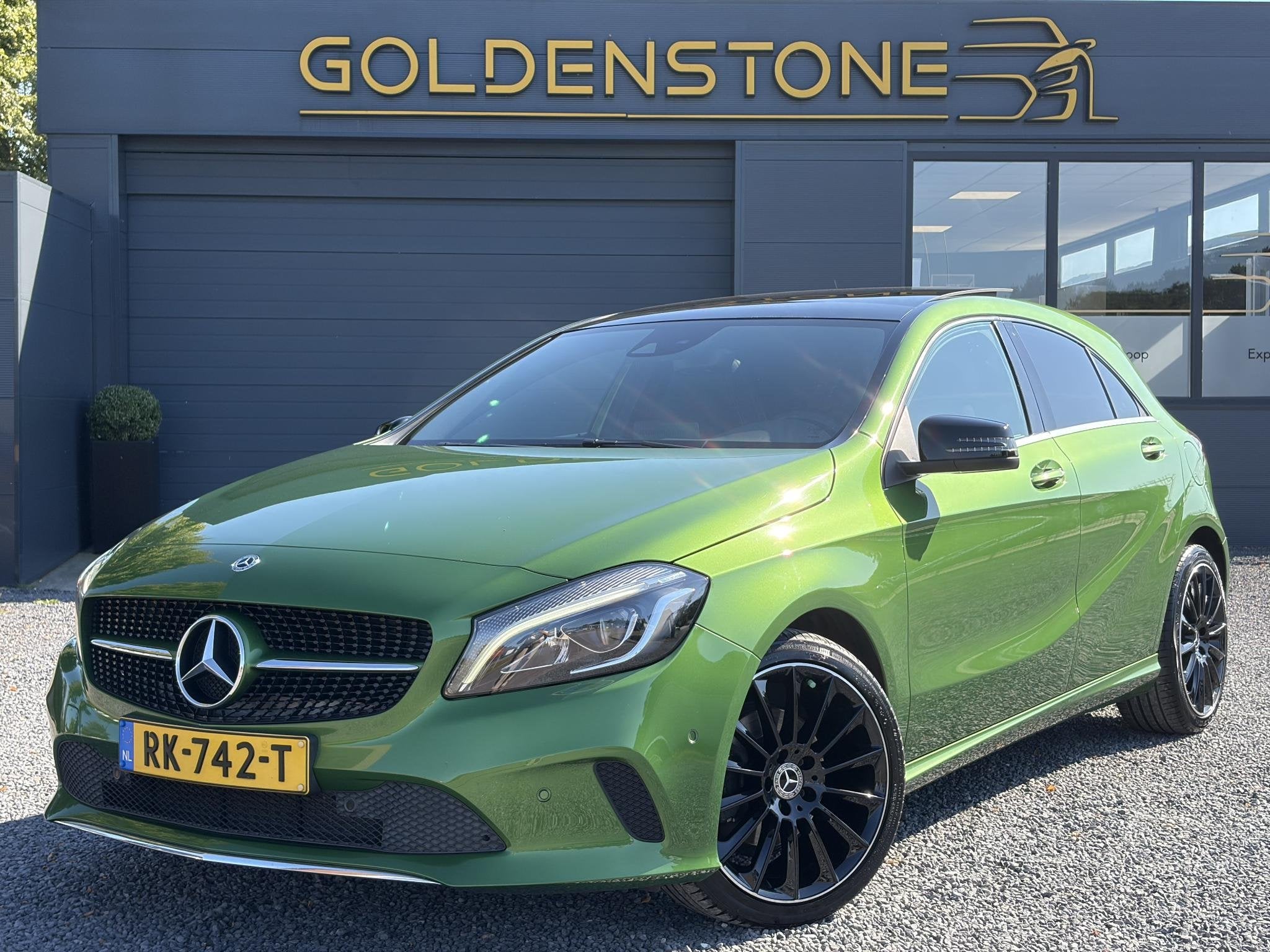 Mercedes-Benz A-klasse 160 Ambition Automaat l Dealer Onderh, Auto's, Gebruikt, 4 cilinders, Leder en Stof, 19 km/l