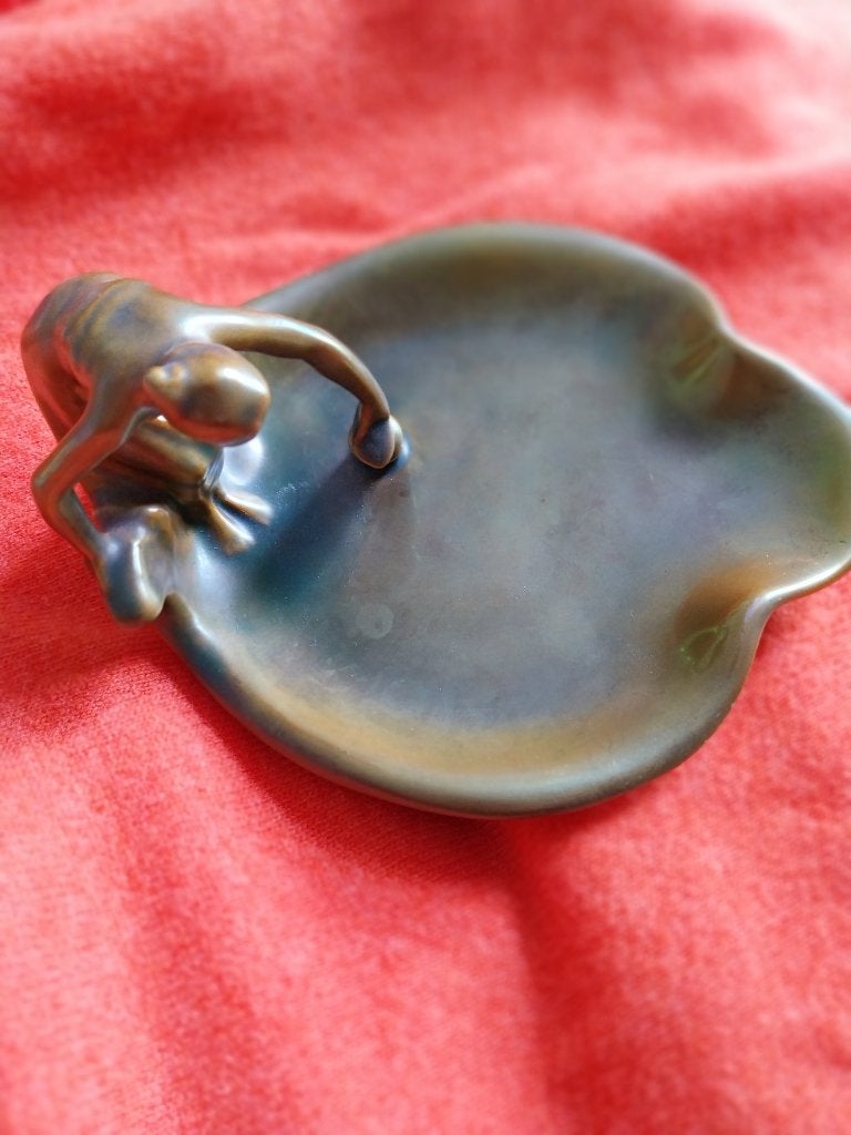 Zsolnay Vrouw met Kruik, Ophalen of Verzenden