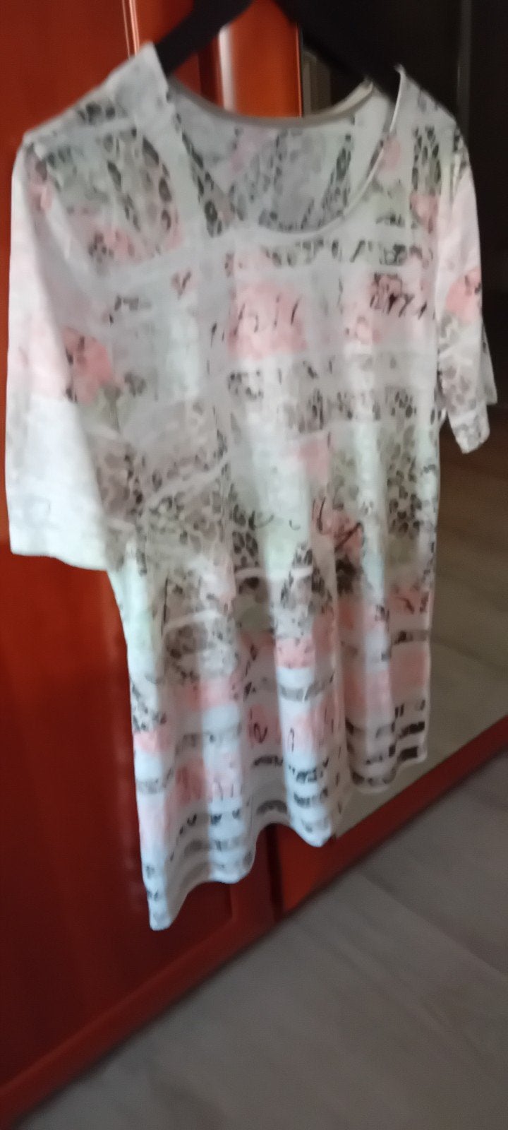 mooi T-Shirt maat 42/44, Ophalen of Verzenden, Zo goed als nieuw, Maat 42/44 (L), Korte mouw