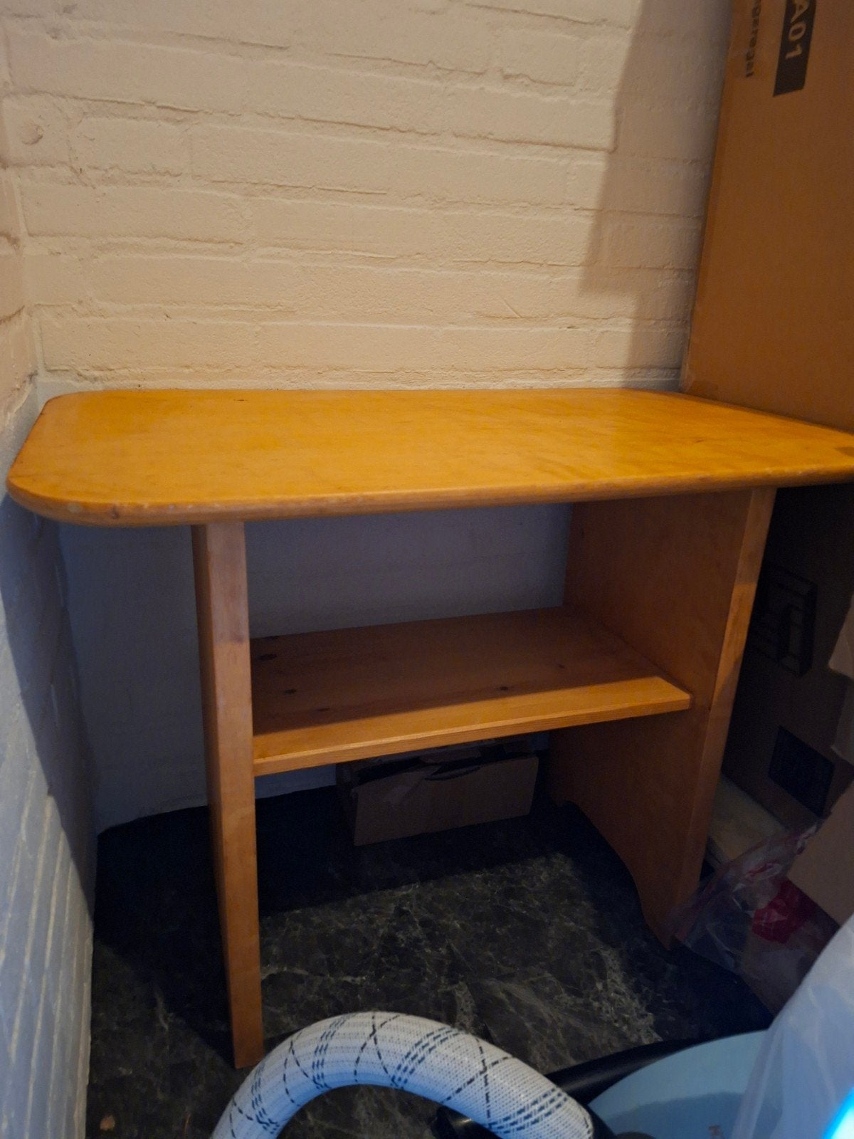 Gratis tv-tafel 74 x 45 x 58, Ophalen, Gebruikt, 70 tot 120 cm