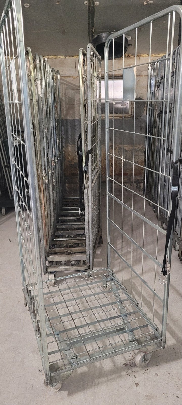 11 Nestbare Rolcontainers rolkar trolley magazijnkar, 100 liter of meer, Ophalen, Gebruikt, Transportkar