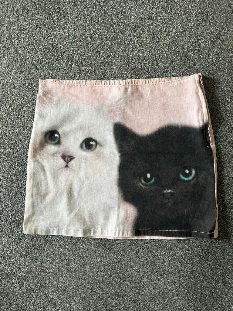 Leuk roze rokje met twee poesjes erop maat 134 te koop, Ophalen of Verzenden, Gebruikt, Meisje, Jurk of Rok