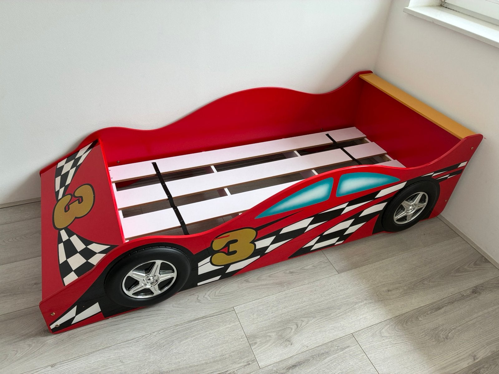 Als nieuw! Super mooi raceauto bed 140x70, 70 tot 85 cm, Zo goed als nieuw, 160 tot 180 cm, Ophalen