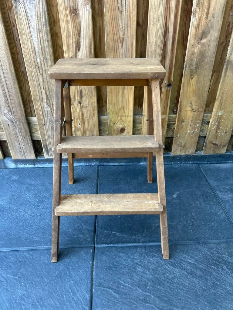Houten decoratie trapje, Ophalen, Zo goed als nieuw, Hout