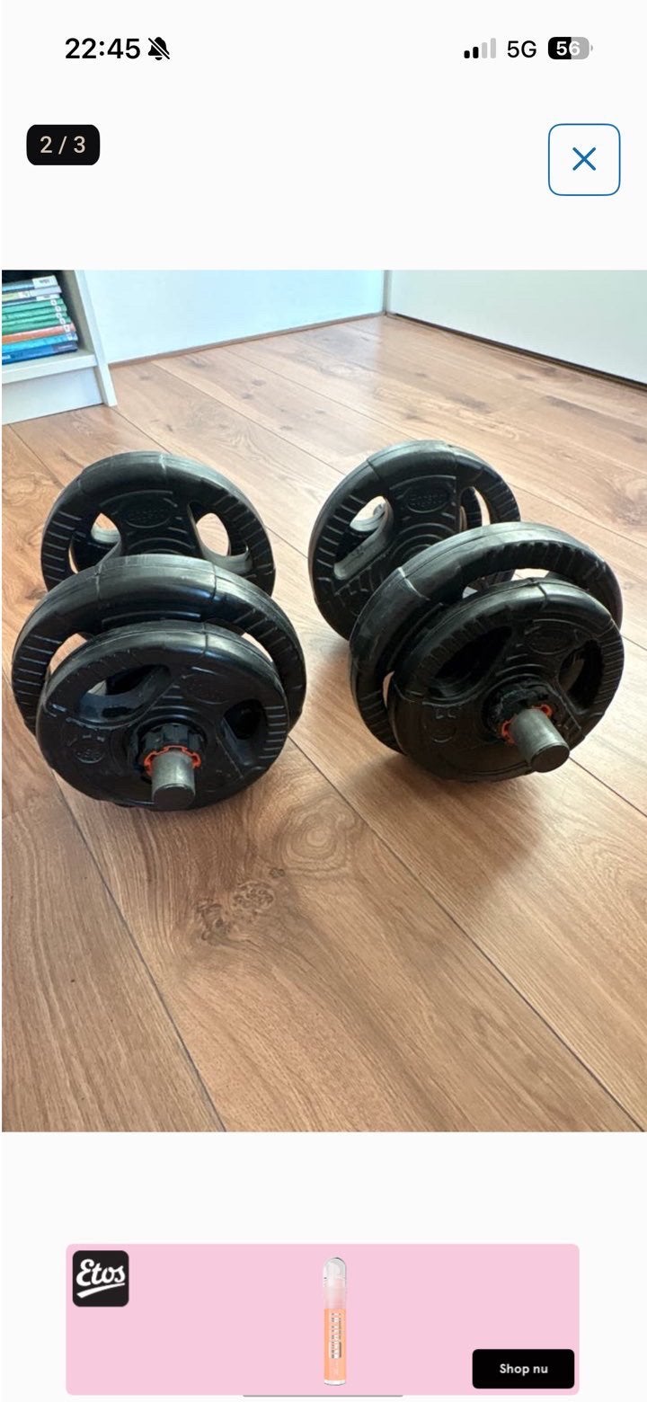 Dumbells 8KG per dumbell, Ophalen of Verzenden, Zo goed als nieuw, Armen, Dumbbell