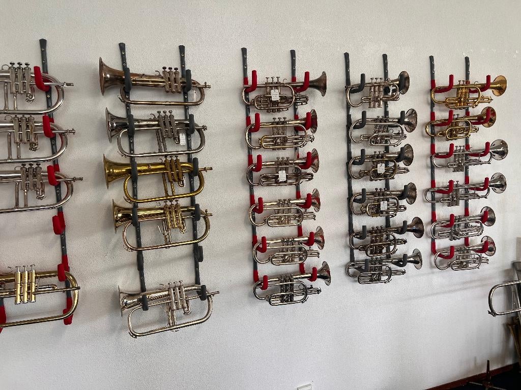 Wij hebben verschillende TROMPETTEN / BUGELS op voorraad, Muziek en Instrumenten, Blaasinstrumenten | Trompetten, Ophalen, Gebruikt
