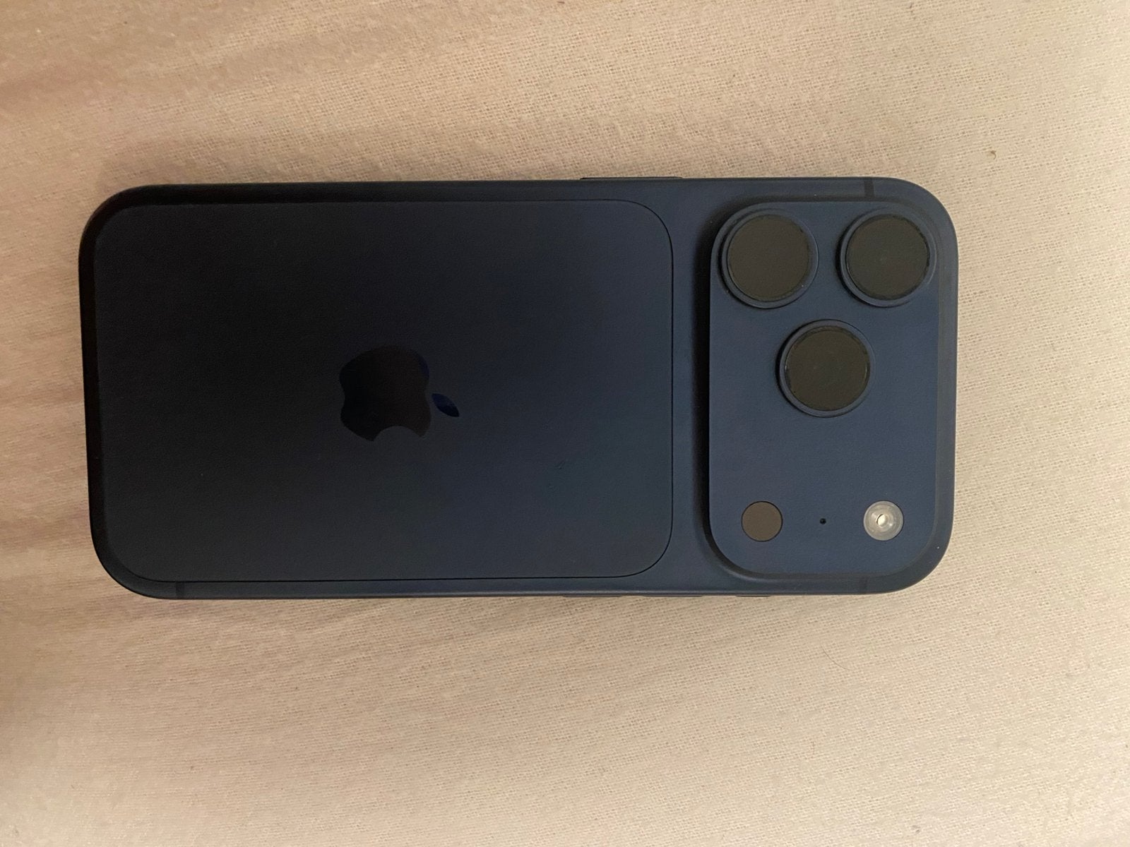17 pro, Telecommunicatie, Mobiele telefoons | Apple iPhone, Blauw, Zo goed als nieuw, 100 %, Ophalen