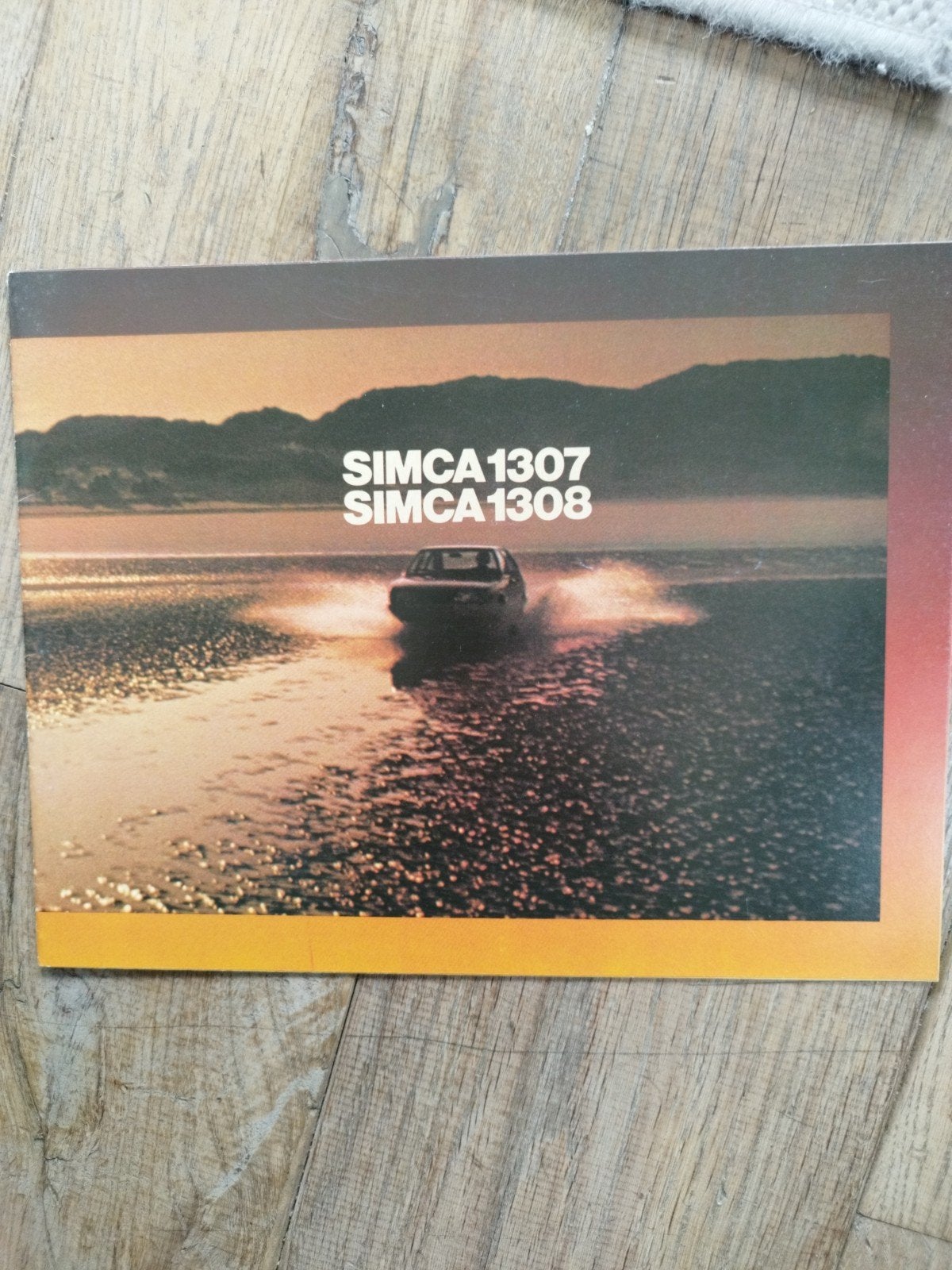 Simca 1307 1308 brochure uit 1975 - Nederlands, Boeken, Auto's | Folders en Tijdschriften, Zo goed als nieuw, Overige merken, Simca