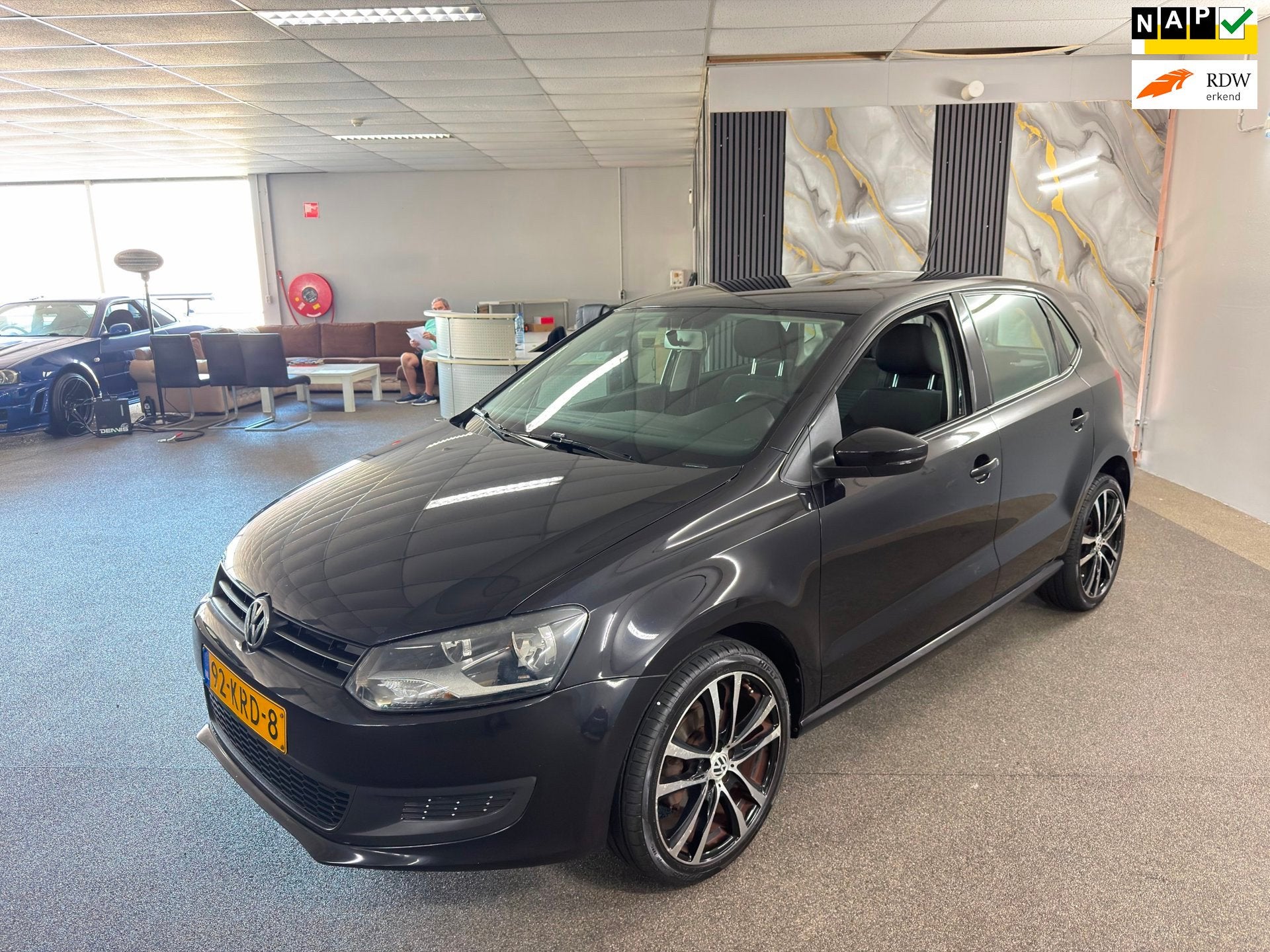 Volkswagen Polo 1.4-16V Comfortline Apk Nieuw,Airco,Cruise,C, Voorwielaandrijving, Zwart, 4 cilinders, Zwart