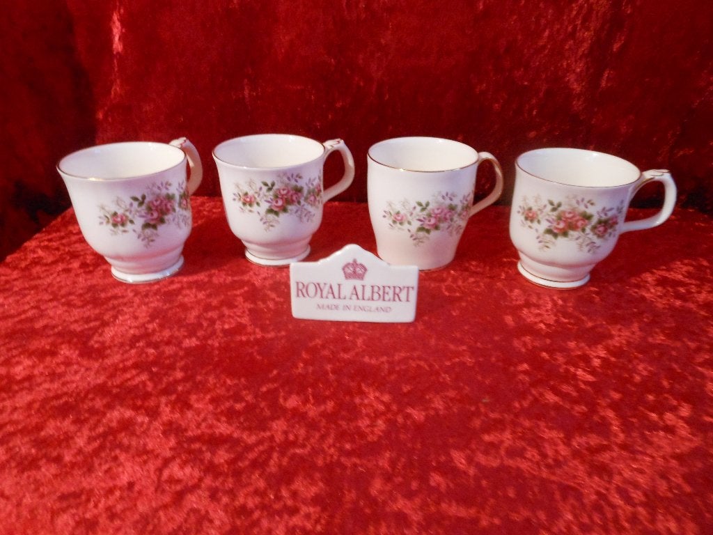 Royal Albert Lavender Rose mok/beker, Ophalen of Verzenden, Zo goed als nieuw, Porselein, Overige typen