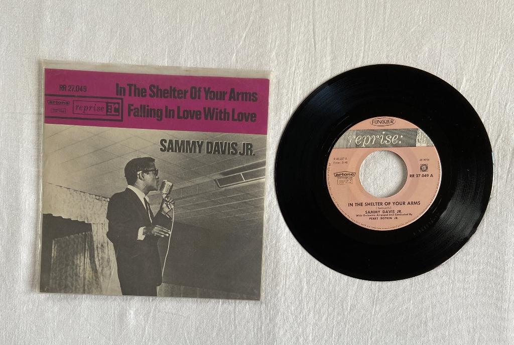 Sammy Davis jr. in the shelter of your arms, 7 inch, Single, Ophalen of Verzenden, Zo goed als nieuw