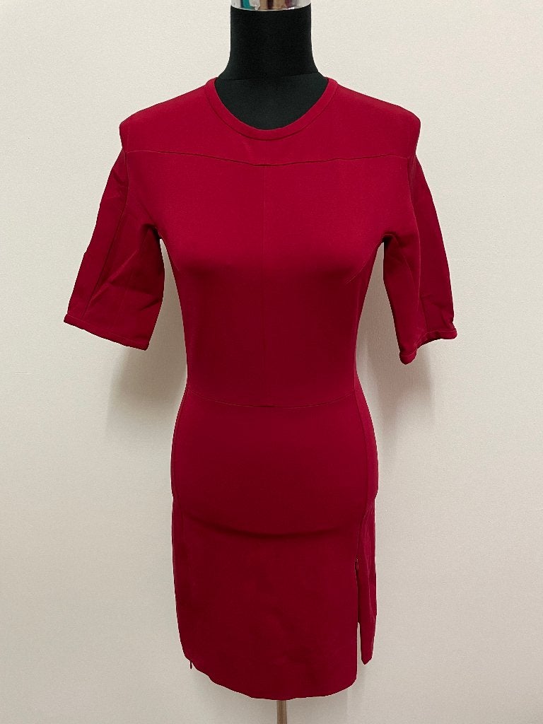 J271 - Wijnrode Diane von Furstenberg jurk maat 8=S (1), Kleding | Dames, Ophalen of Verzenden, Zo goed als nieuw, Onder de knie