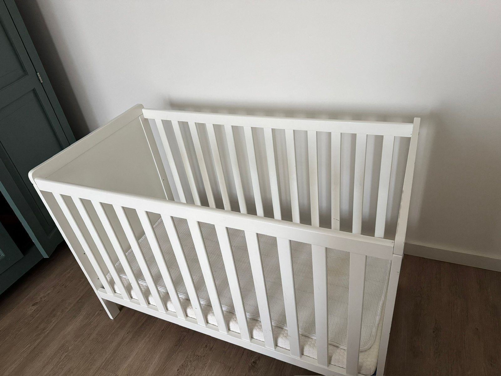 Ledikant + aerosleep matras + aerosleep, Ophalen, Zo goed als nieuw, Ledikant