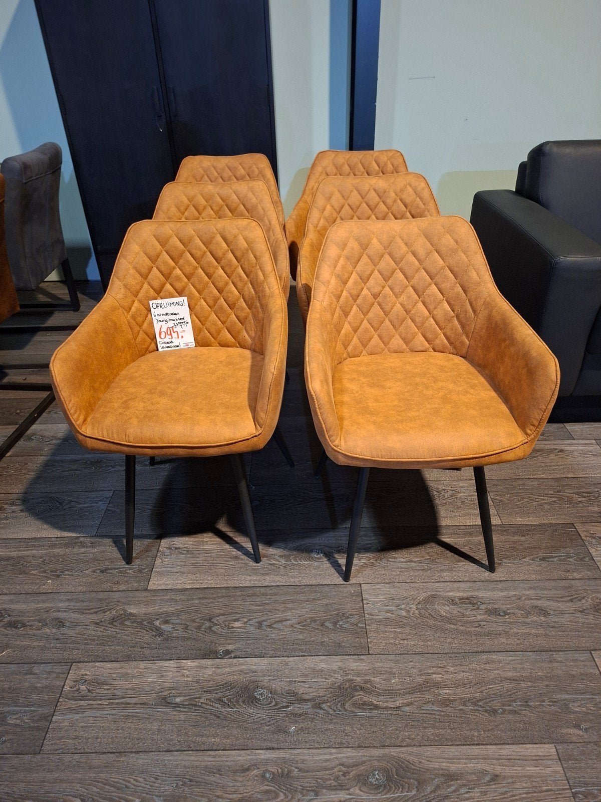 6 eetkamerstoelen (uit showroom), Ophalen, Nieuw