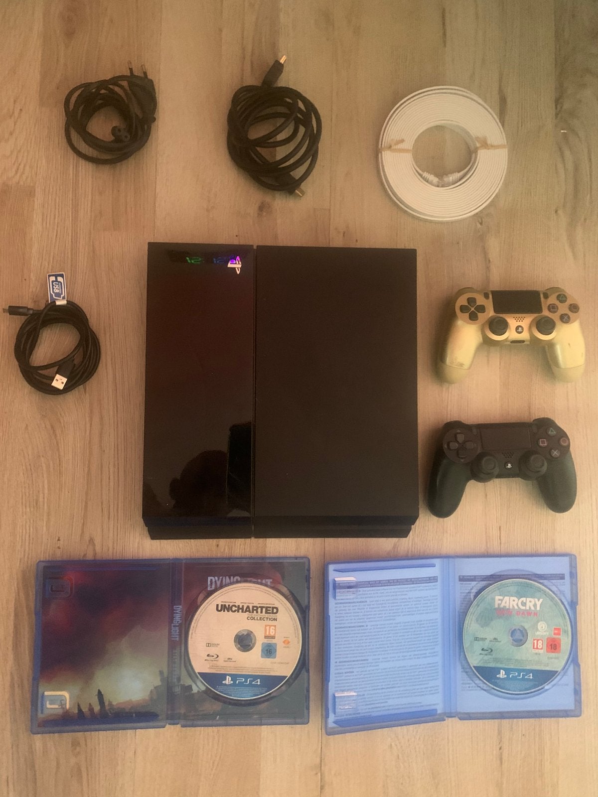 Ps4 console 60euro, Spelcomputers en Games, Zwart, Met 2 controllers, Ophalen of Verzenden, Slim