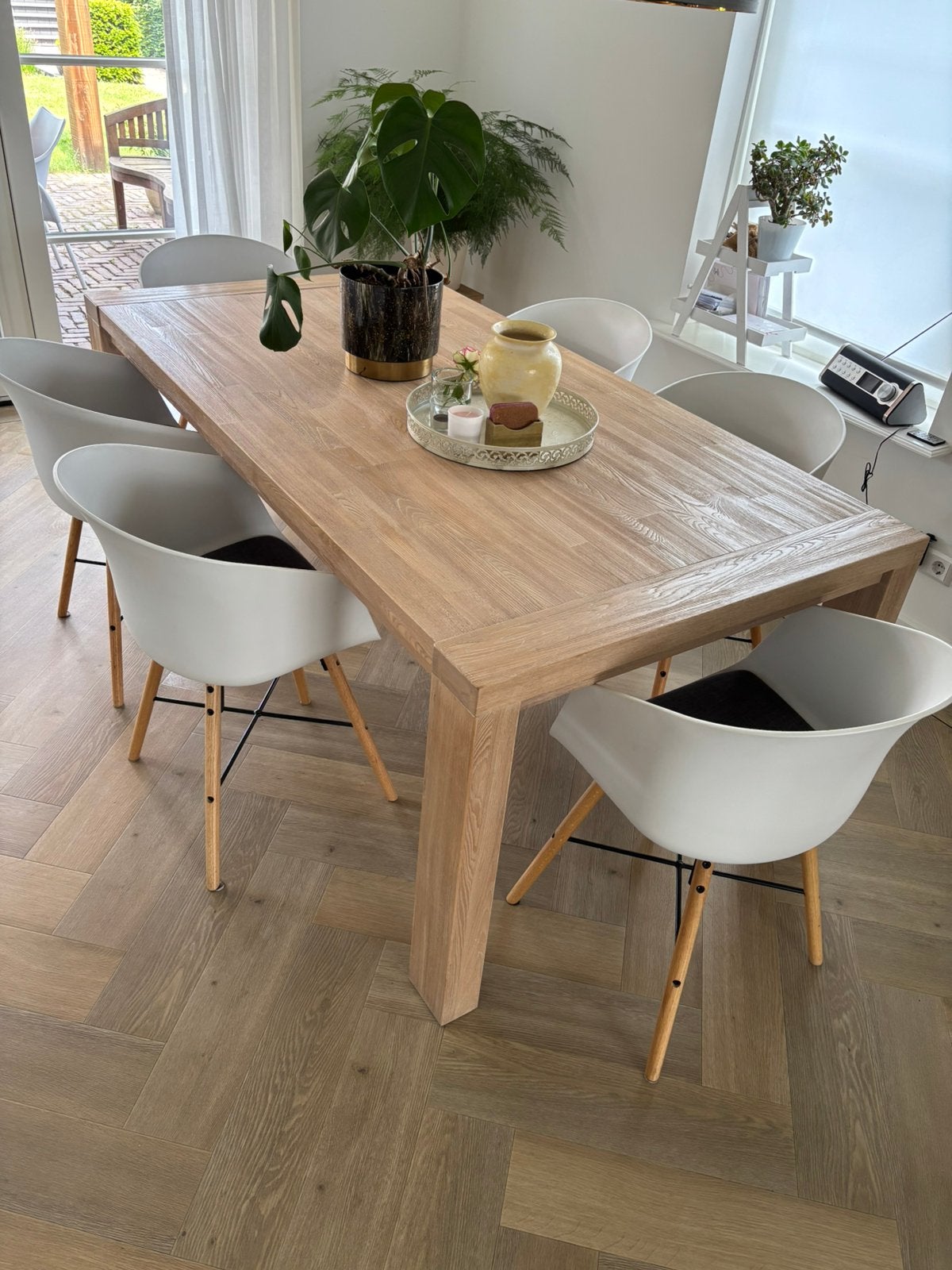Houten eettafel met witte stoelen set, Ophalen, Gebruikt