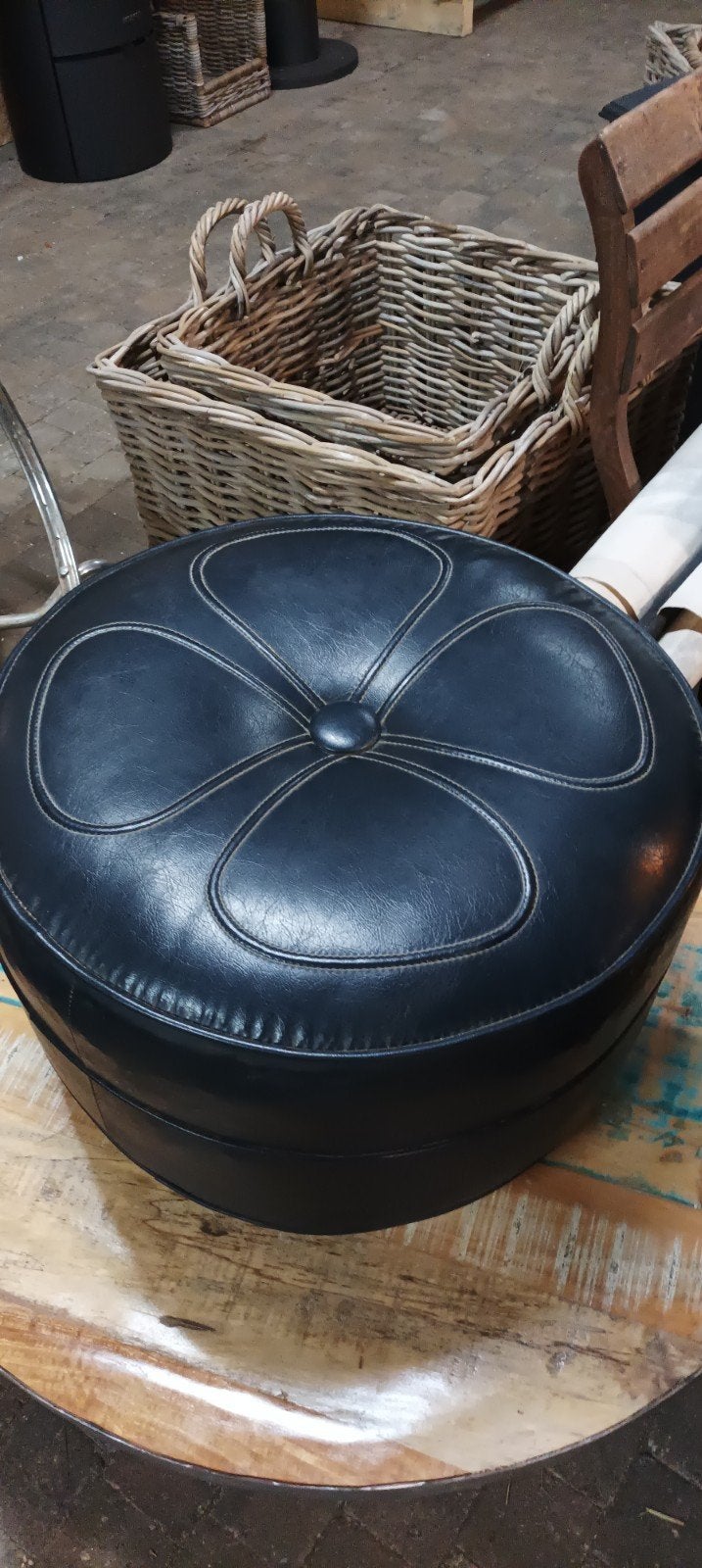 Prachtige vintage poef met bloem motief, Mid-century, Minder dan 50 cm, Gebruikt, Rond, Ophalen of Verzenden