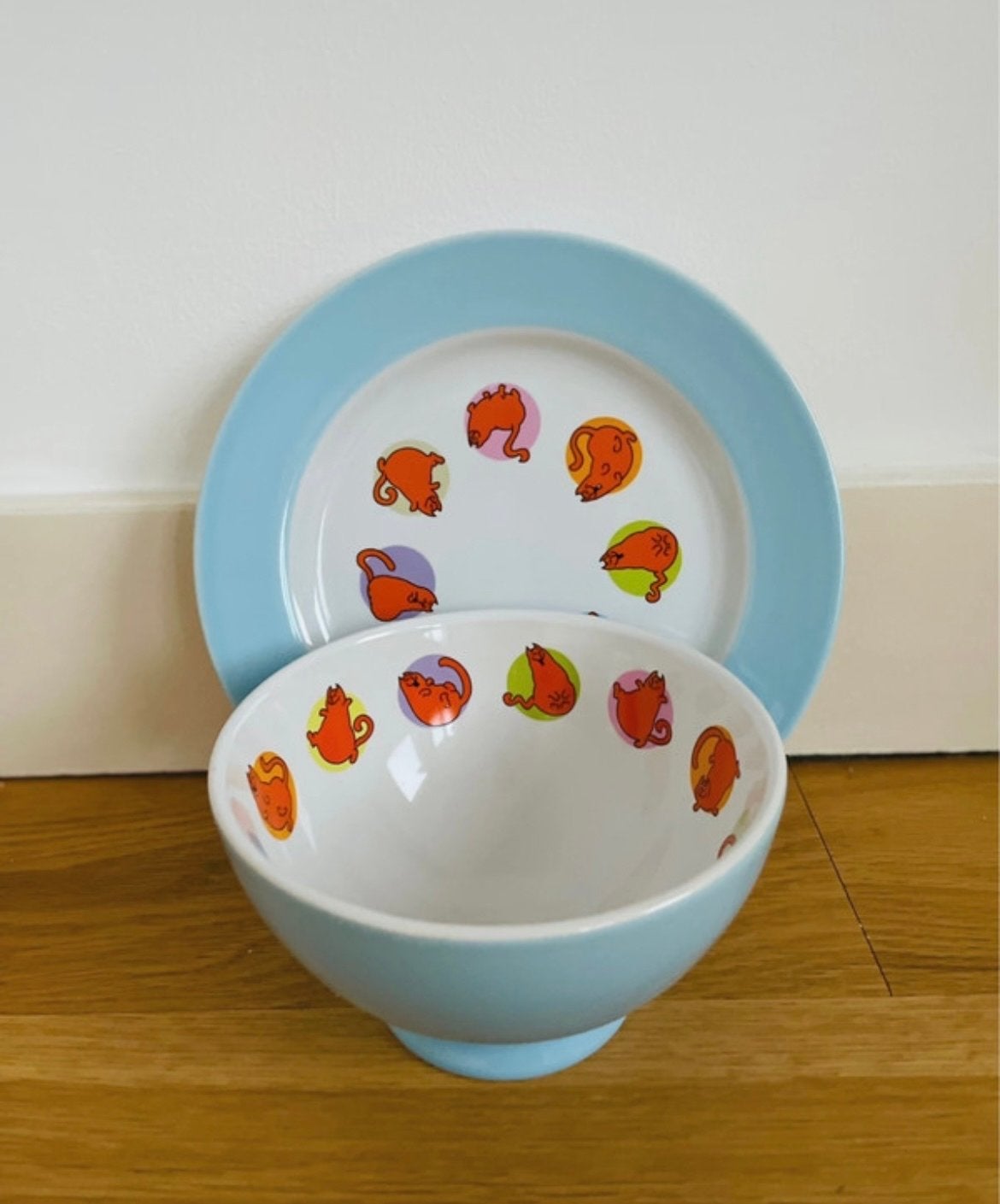Schotel en soepkom/saladebordje set met kattenprint, Ophalen of Verzenden, Nieuw, Keramiek, Kom(men)