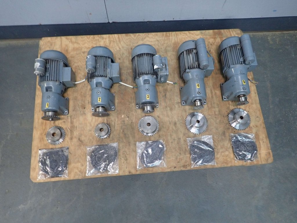 220V Elektromotor vertragingskast reductormotor 58 / 55 rpm, Niet ingevuld, Gebruikt, Niet ingevuld, Ophalen of Verzenden