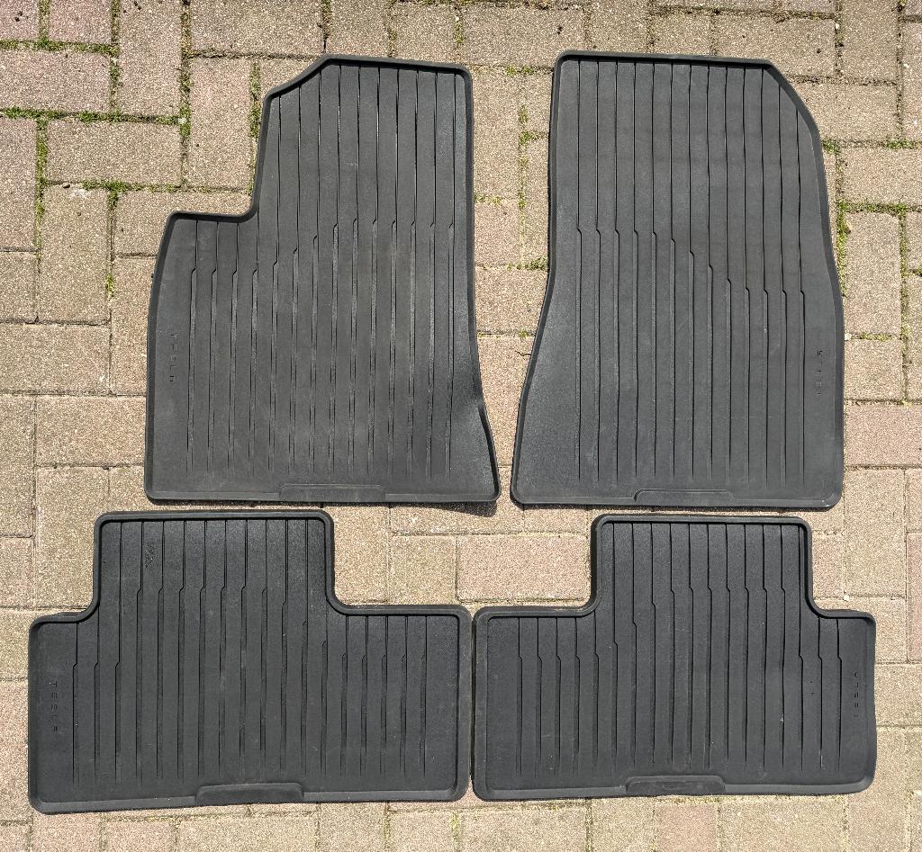 Originele rubber matten Tesla Model 3 (tot 2023), Ophalen, Zo goed als nieuw
