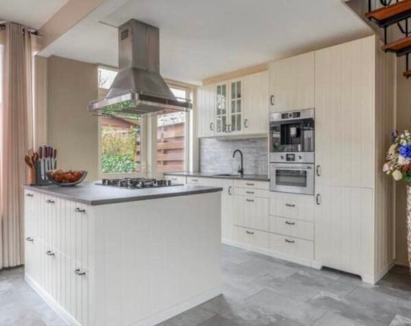 ✨ LANDELIJKE KEUKEN MET KOOKEILAND     ✨, Huis en Inrichting, Wit, Dubbelwandige keuken, Ophalen of Verzenden, Zo goed als nieuw