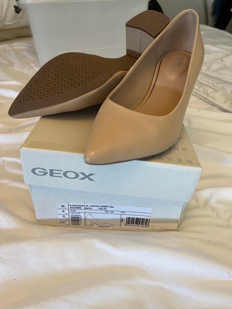 Geox D Bigliana D Nappa Sheep Lea Pumps - Maat 38, Ophalen, Nieuw, Beige, Pumps